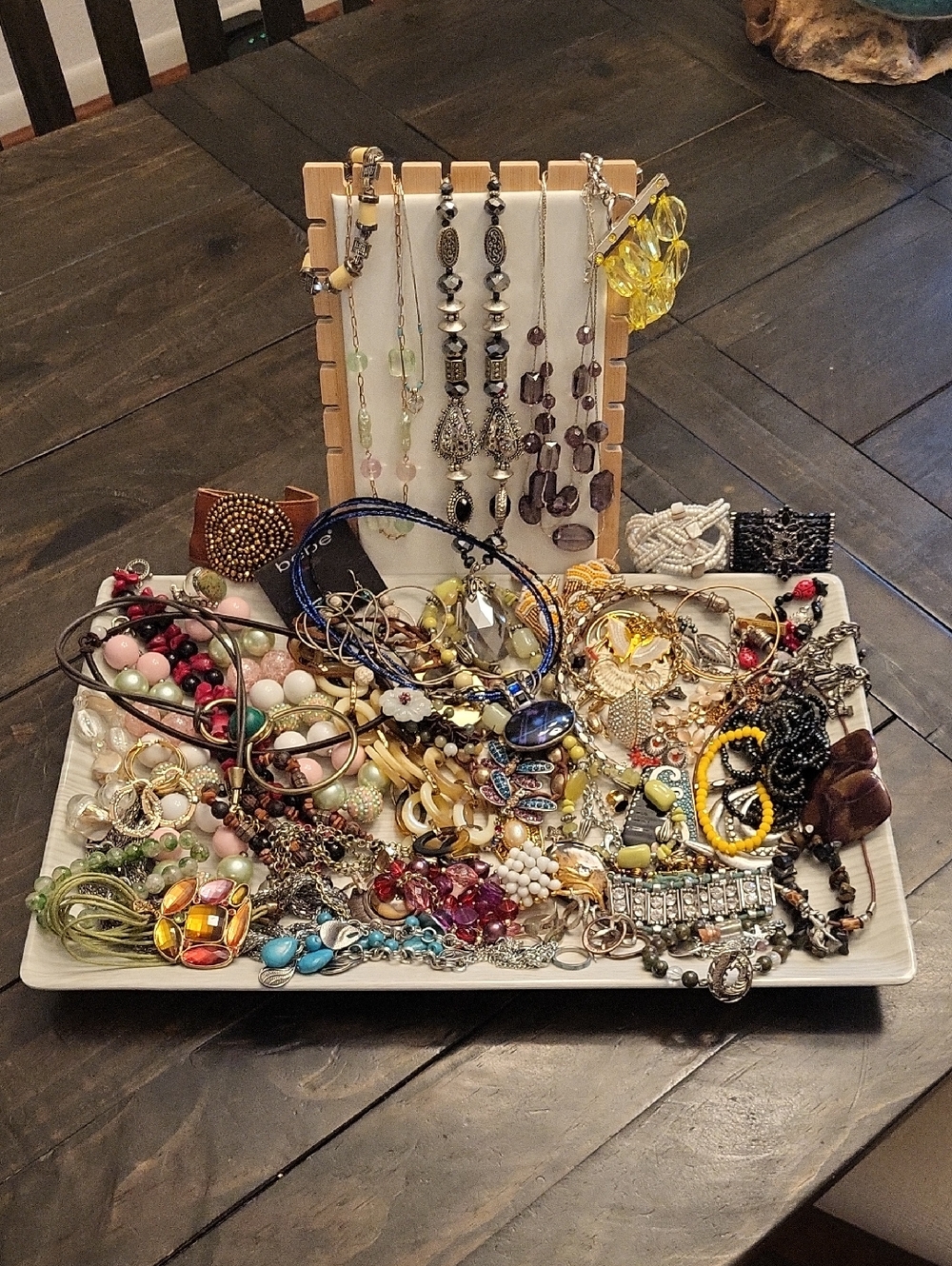 4.6lbs. Bulk Lot Assorted Jewelry, Sellable And Wearable